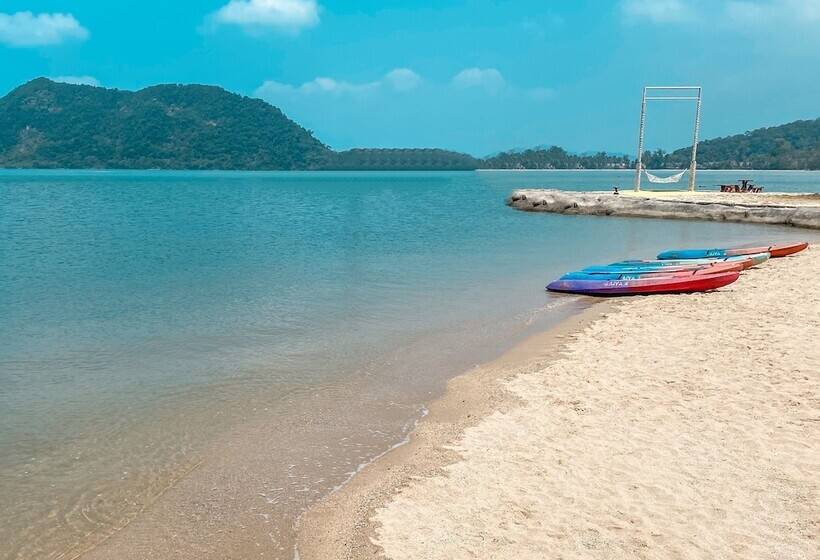 استراحتگاه The Aiyapura Koh Chang