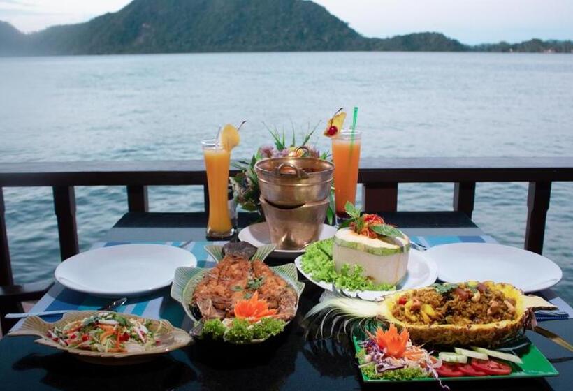 استراحتگاه The Aiyapura Koh Chang