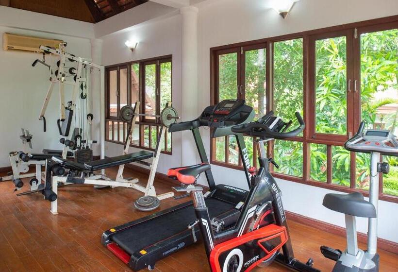 Royal Lanta Resort & Spa