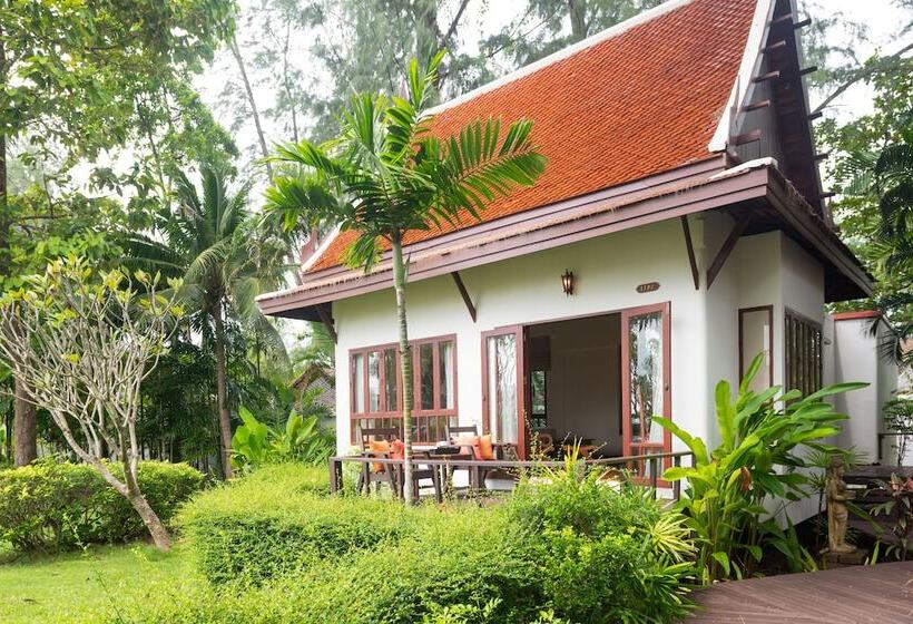 Royal Lanta Resort & Spa