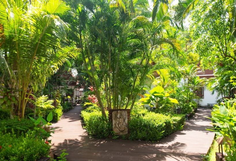 Royal Lanta Resort & Spa