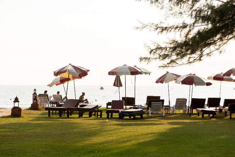 Royal Lanta Resort & Spa