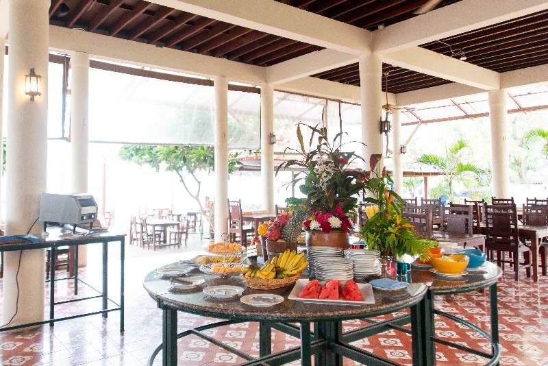 Royal Lanta Resort & Spa