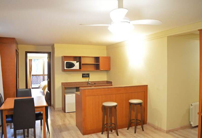 Sky Borges Hotel Alpenhaus   Gramado