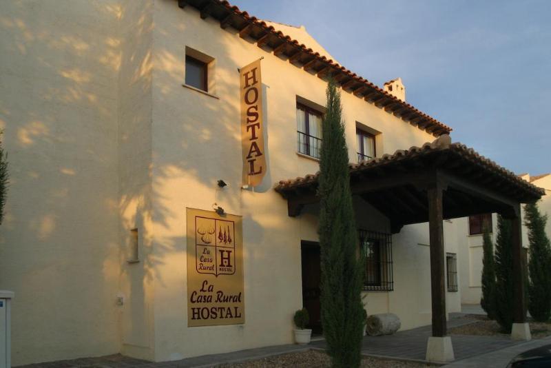 Y Apartamentos La Casa Rural