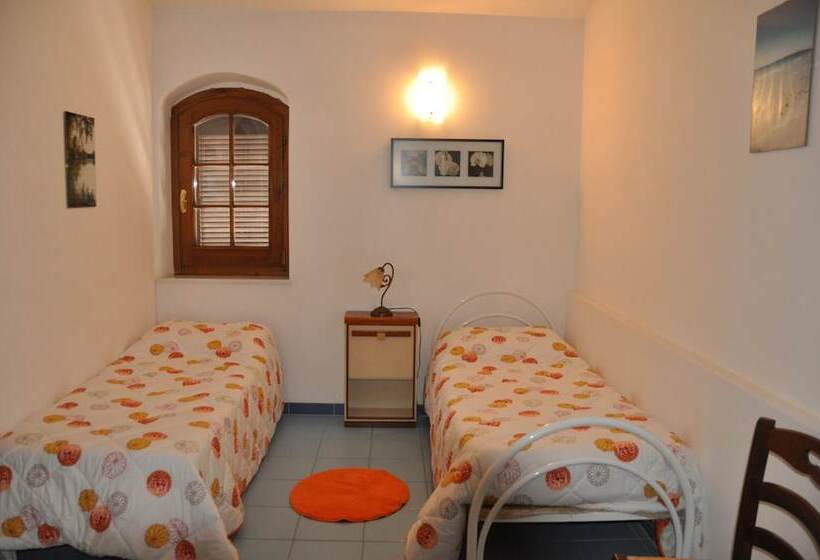 B&b Le Poggere   Piscina E Panorama