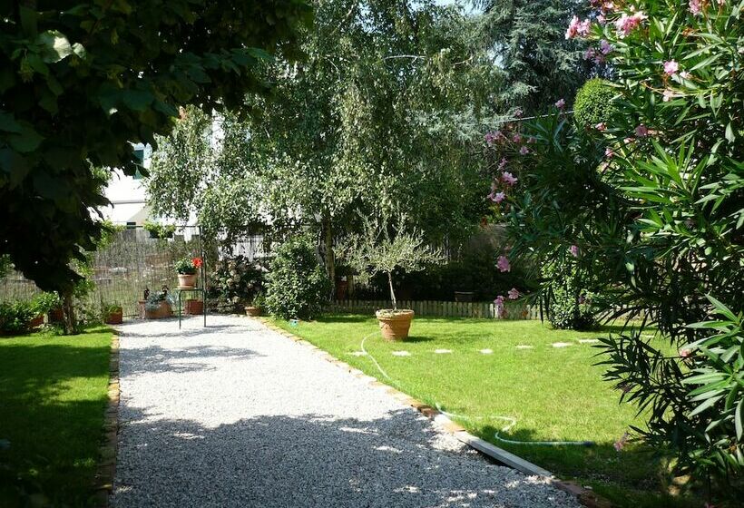 مبيت وإفطار Antica Casa Sandri