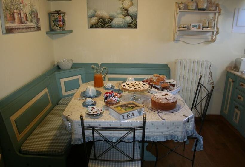 تختخواب و صبحانه Antica Maison