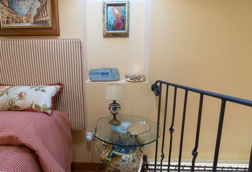 تختخواب و صبحانه Antica Maison