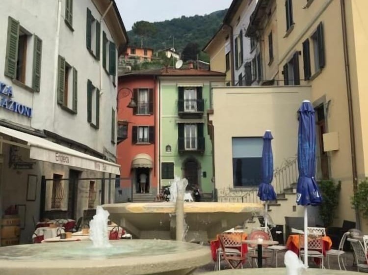 مبيت وإفطار Casa Sakurai