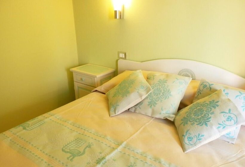 مبيت وإفطار Sardinia For You