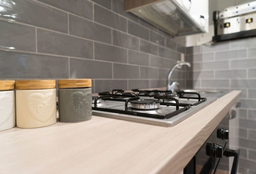 Bed and Breakfast Suite Dreams