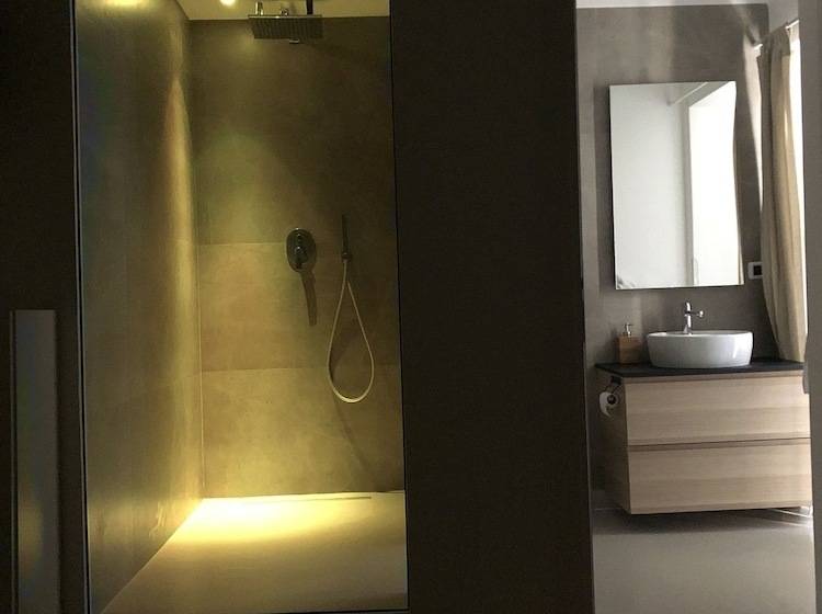 Bed and Breakfast Suite Dreams