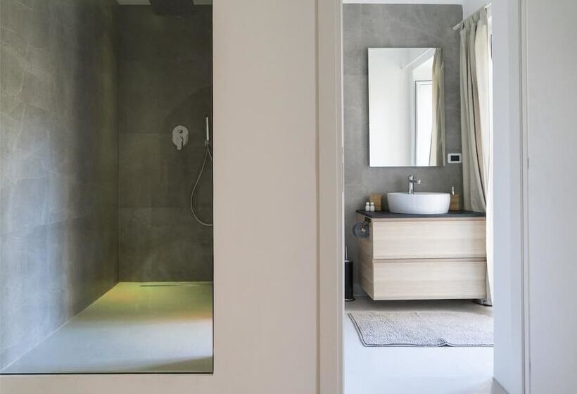 Bed and Breakfast Suite Dreams