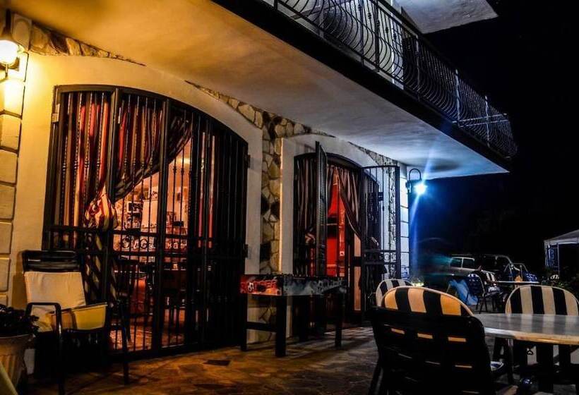 住宿加早餐  Villa Malandrino Guest House