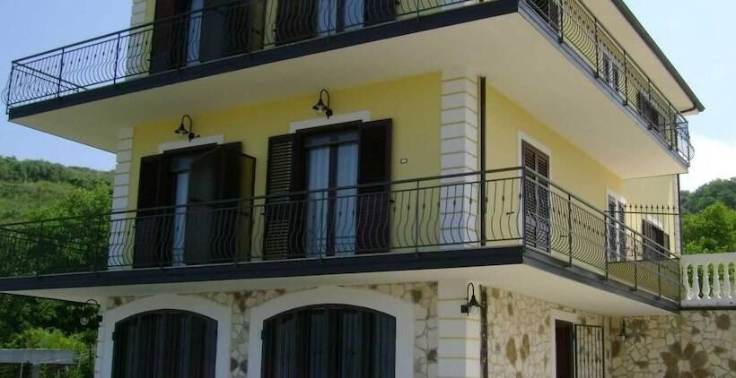 住宿加早餐  Villa Malandrino Guest House