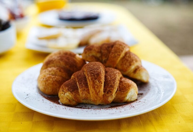 ベッドアンドブレックファースト Villa Raf