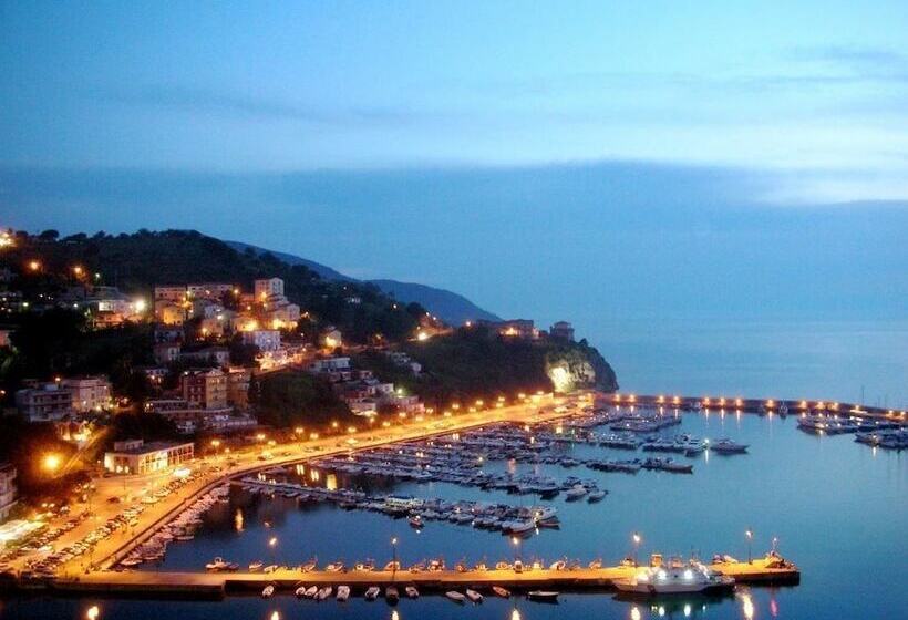 住宿加早餐  Villa Santangelo