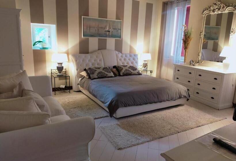 여관 Trattoria Laghee Con Alloggio