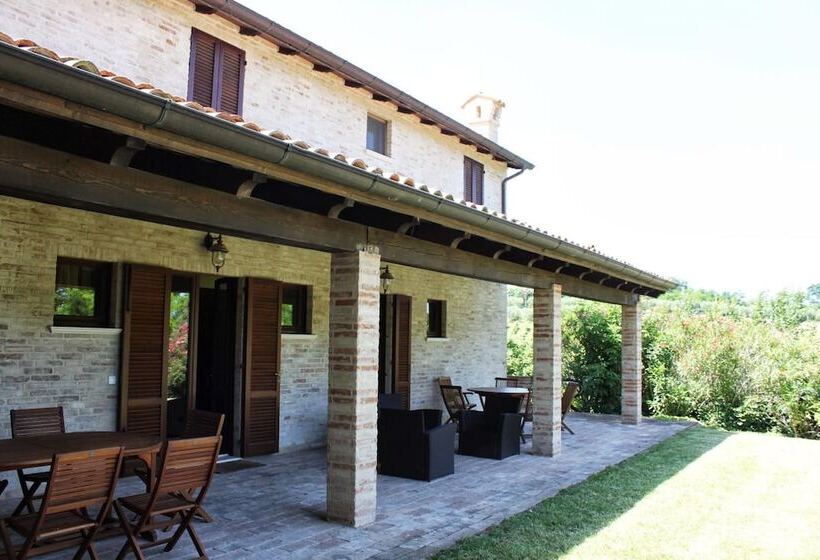 مسافرخانه Villa Melagrana