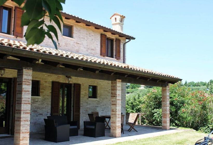 مسافرخانه Villa Melagrana