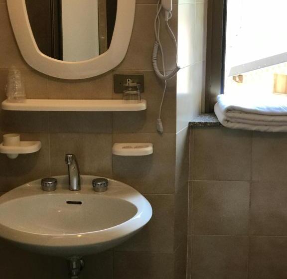 Отель Albergo Ardesio Da Giorgio