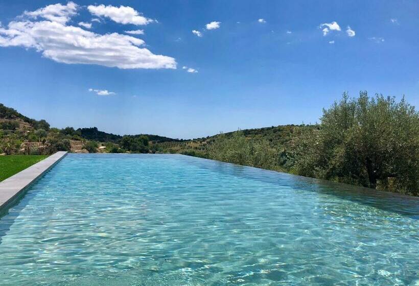 هتل Battimandorlo