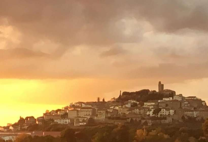 هتل روستایی Borgo Santa Lucia