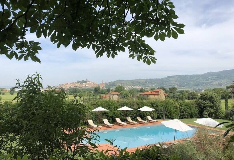 هتل روستایی Borgo Santa Lucia