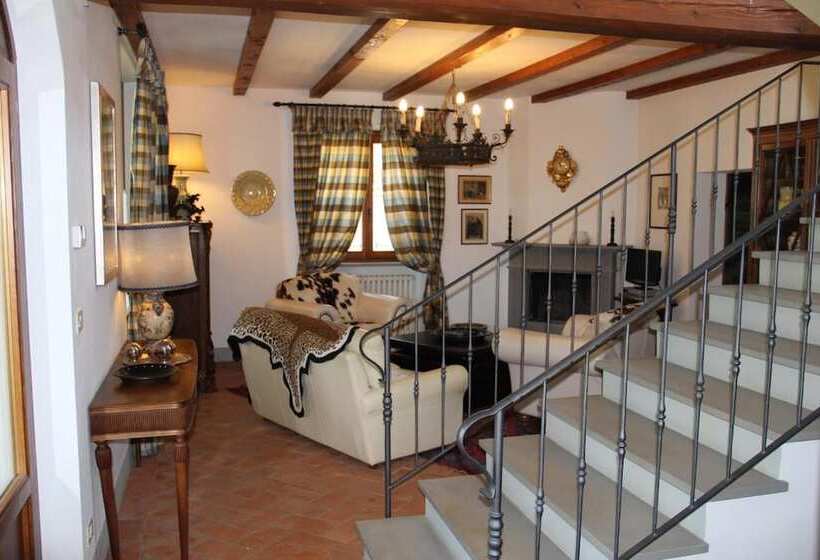 هتل روستایی Borgo Santa Lucia