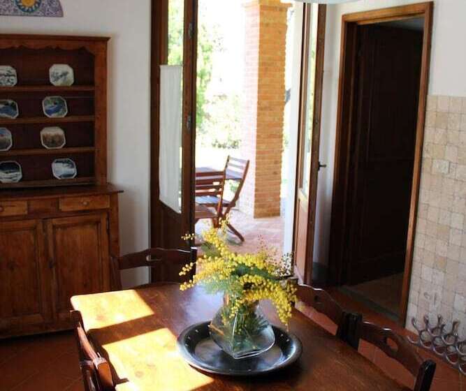 هتل روستایی Borgo Santa Lucia