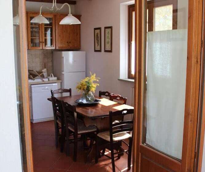 هتل روستایی Borgo Santa Lucia