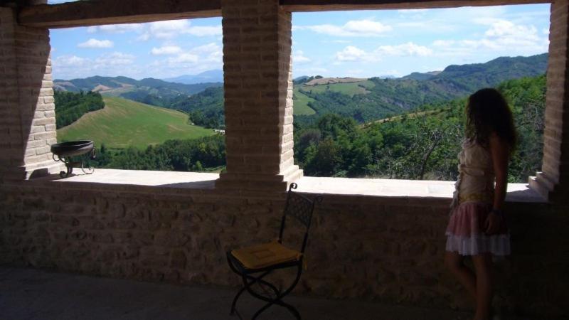 בית מלון כפרי Borgo Storico Cisterna