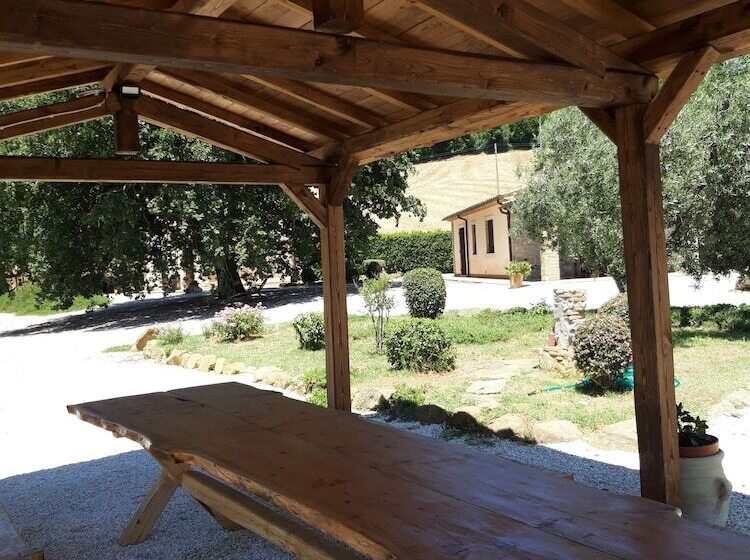 هتل روستایی Poggio Al Vento