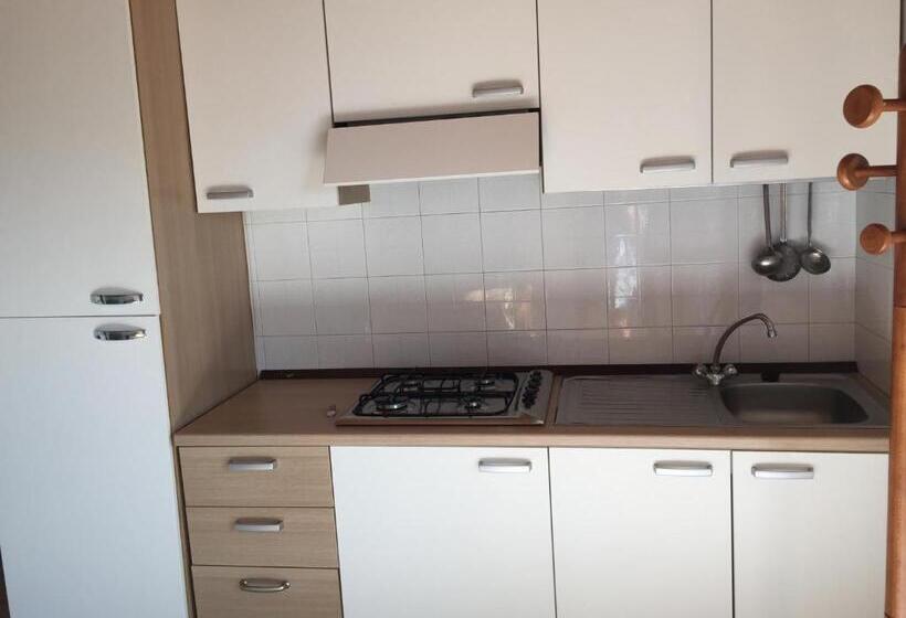 هتل روستایی Poggio Baroni Agriturismo