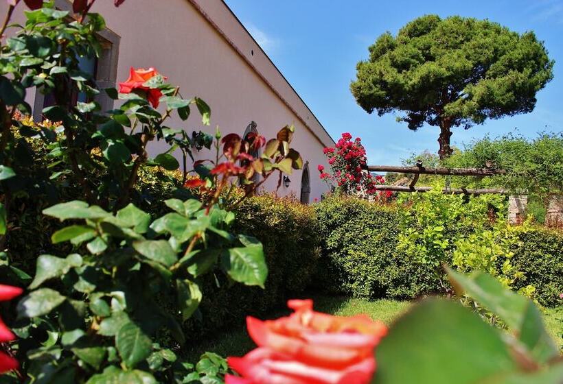 Сельский отель Tenuta Edone  Country House