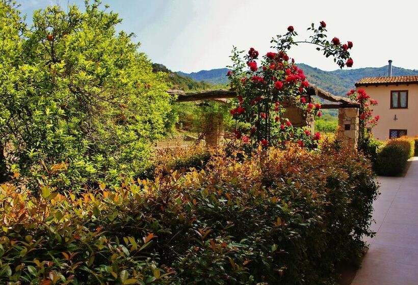 Сельский отель Tenuta Edone  Country House