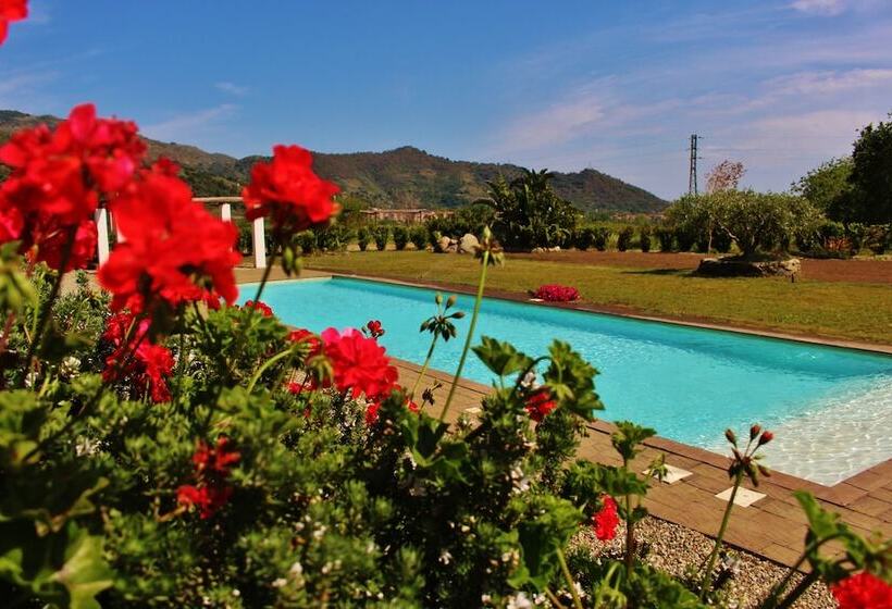 Сельский отель Tenuta Edone  Country House