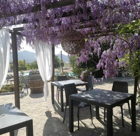 Сельский отель Tenuta Edone  Country House