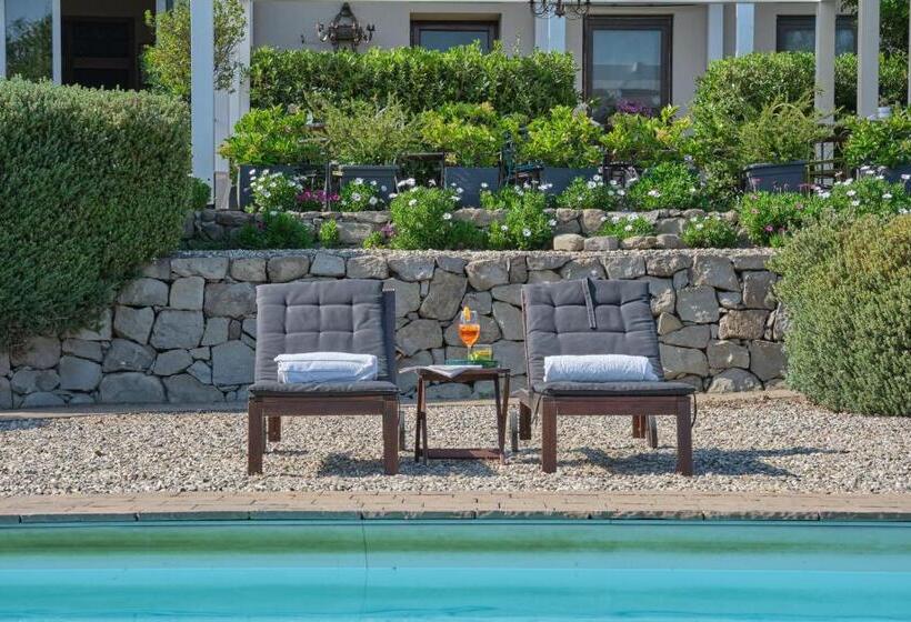 Сельский отель Tenuta Edone  Country House