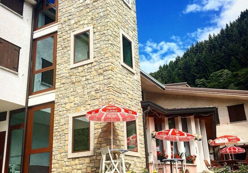 בית מלון כפרי Sorgente Borno