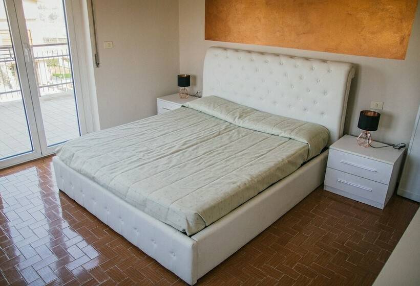 בית מלון כפרי B&b Rooms Vittoria