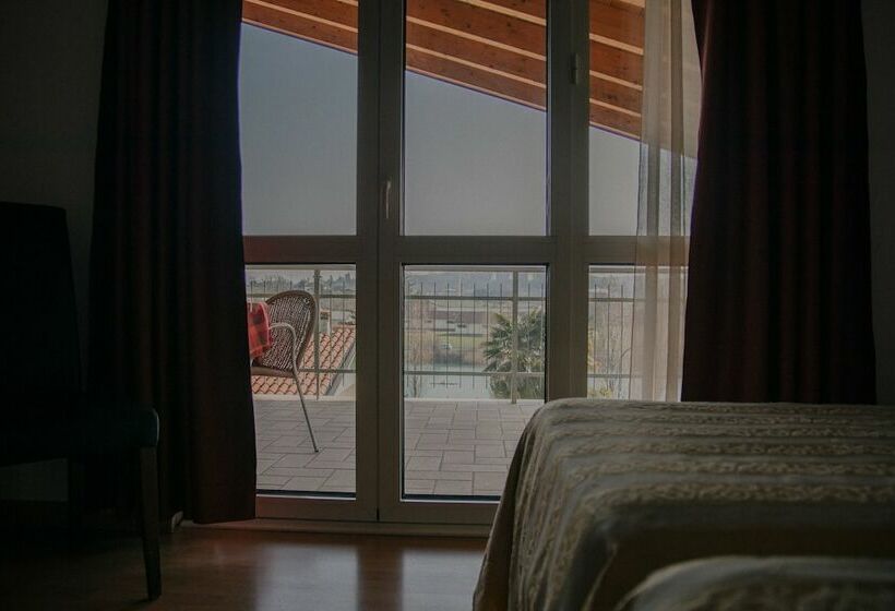 בית מלון כפרי B&b Rooms Vittoria