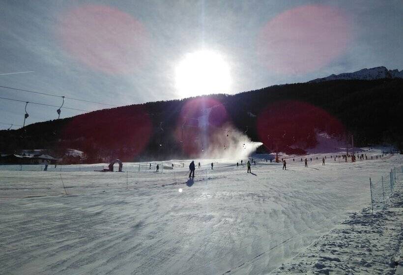 پانسیون Bed & Rooms , Apartments Corte Rossa