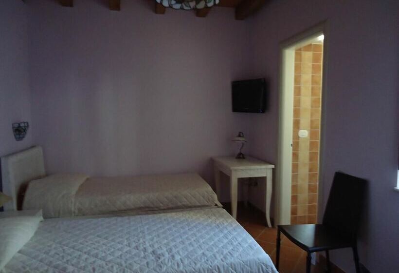 פנסיון Dianum Villa Degli Ulivi