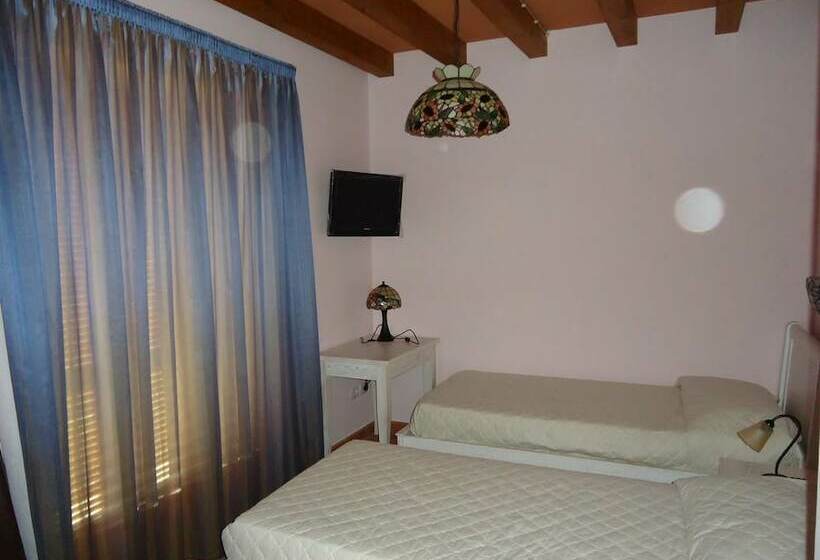 פנסיון Dianum Villa Degli Ulivi