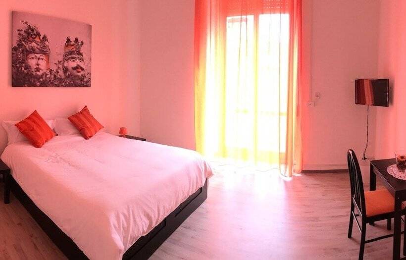 بنسيون Ficurinia Guest House