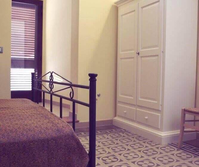 بنسيون La Stella Di Keplero