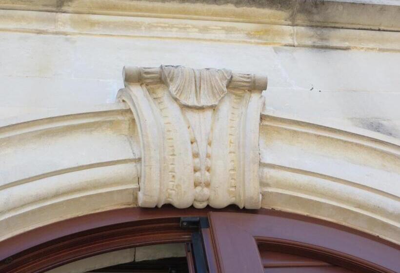 بنسيون La Stella Di Keplero