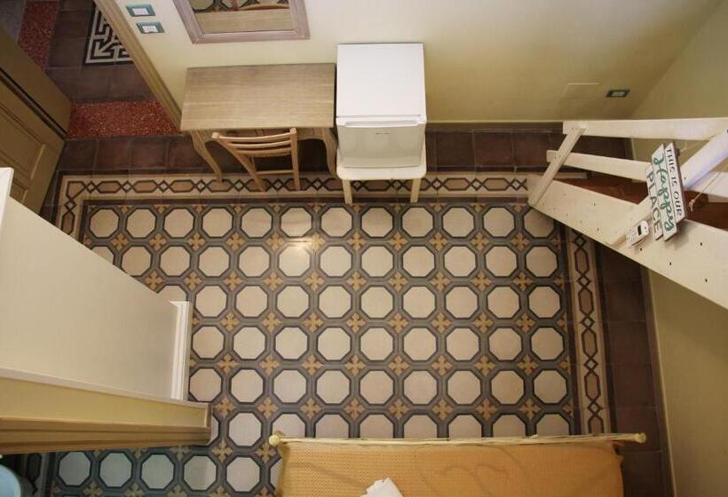 بنسيون La Stella Di Keplero